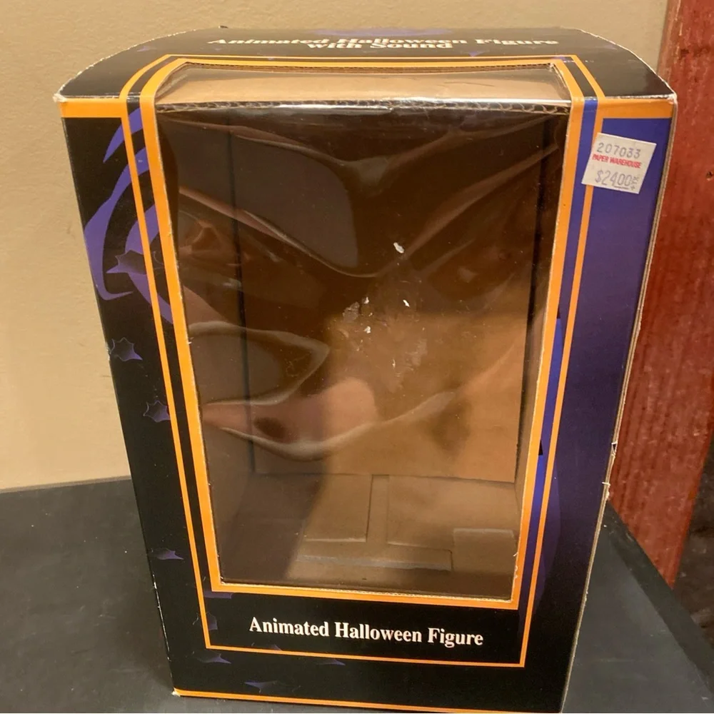 Vintage Gemmy Animated with Sound Witch Petting Cat w/ Light up Eyes - Picture 9 of 13